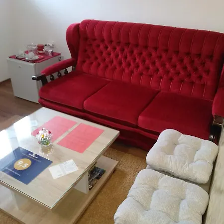 Popovic Apartment *